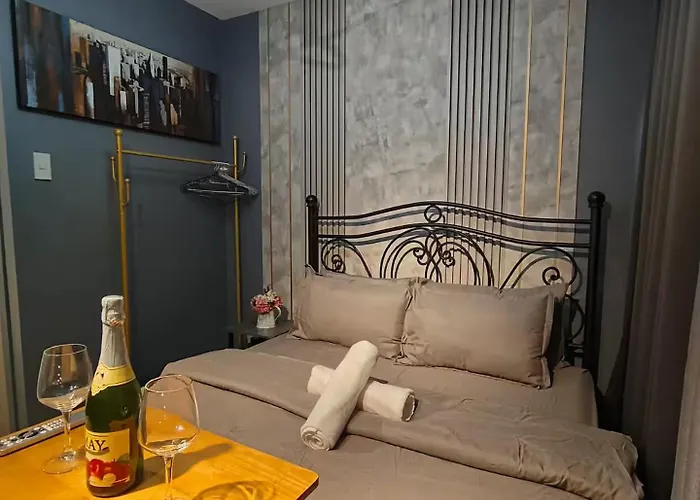 Modern Luxe In Makati Aparthotel