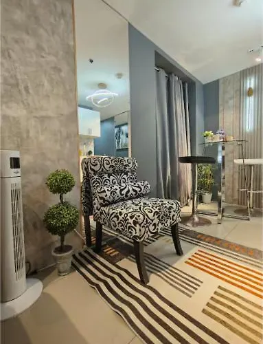 Aparthotel Modern Luxe In Makati